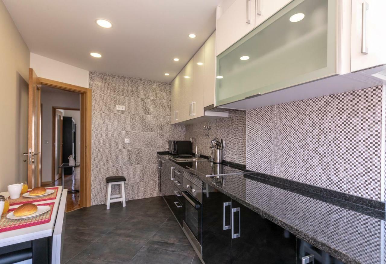 Like-Home-T3 Apt-Campolide, Near Amoreiras Mall Лісабон Екстер'єр фото